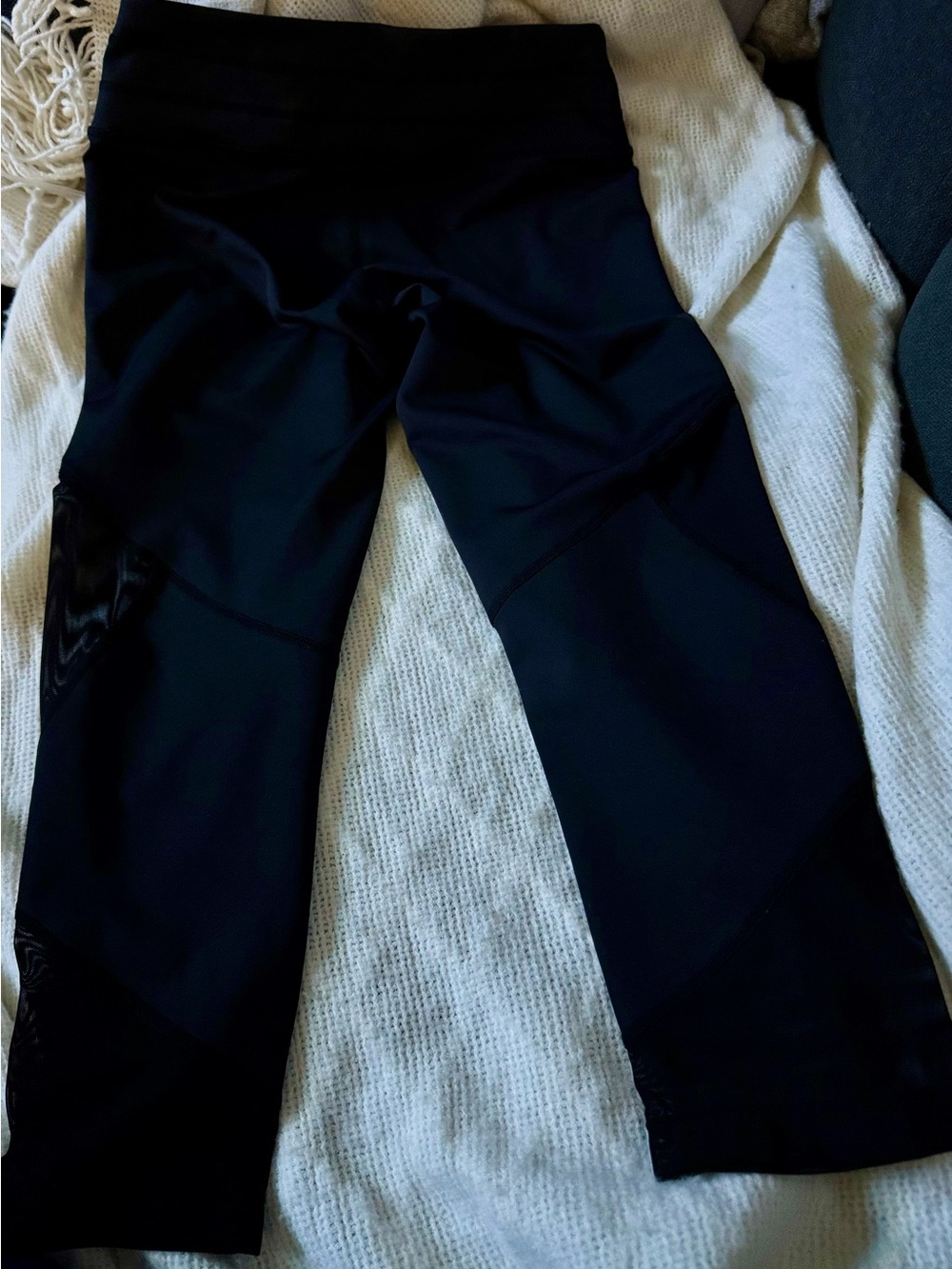 Athleta Black High-Waist Mesh Capri Fitness Pants